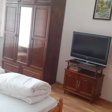 Apartment Old